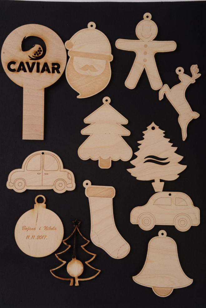 WOODEN CHRISTMAS TREE DECORATIONS